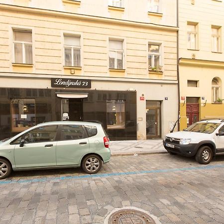 Premier Apartments Near The Museum Прага Екстер'єр фото