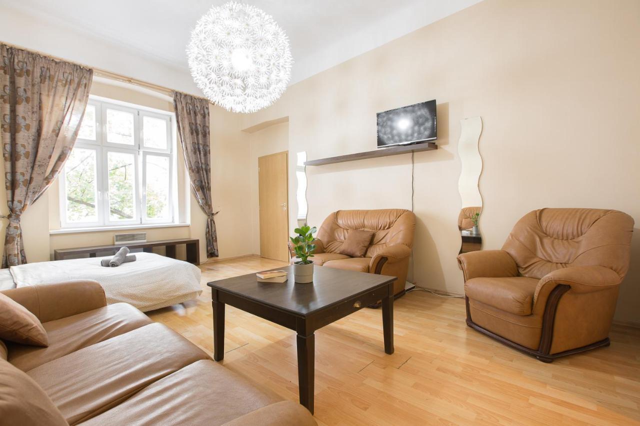 Premier Apartments Near The Museum Прага Екстер'єр фото