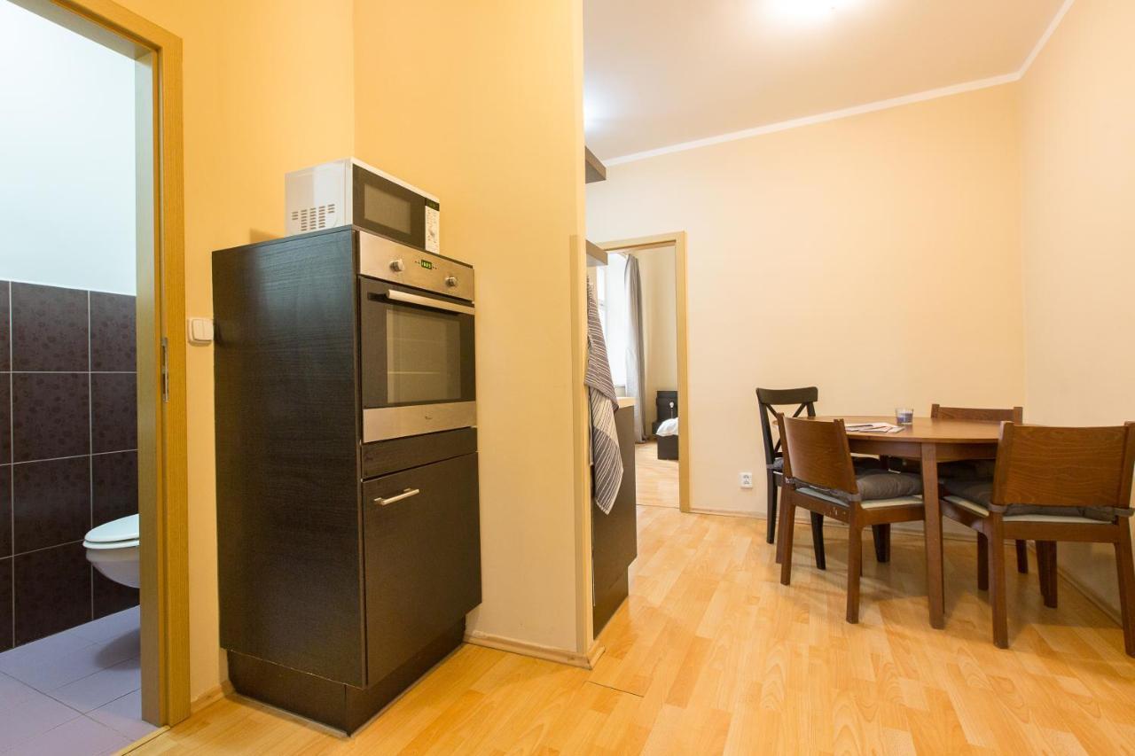 Premier Apartments Near The Museum Прага Екстер'єр фото