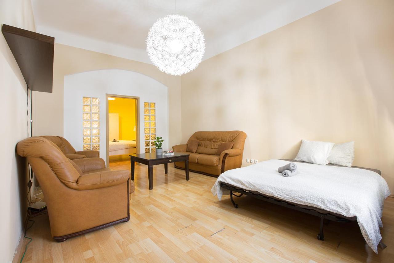 Premier Apartments Near The Museum Прага Екстер'єр фото