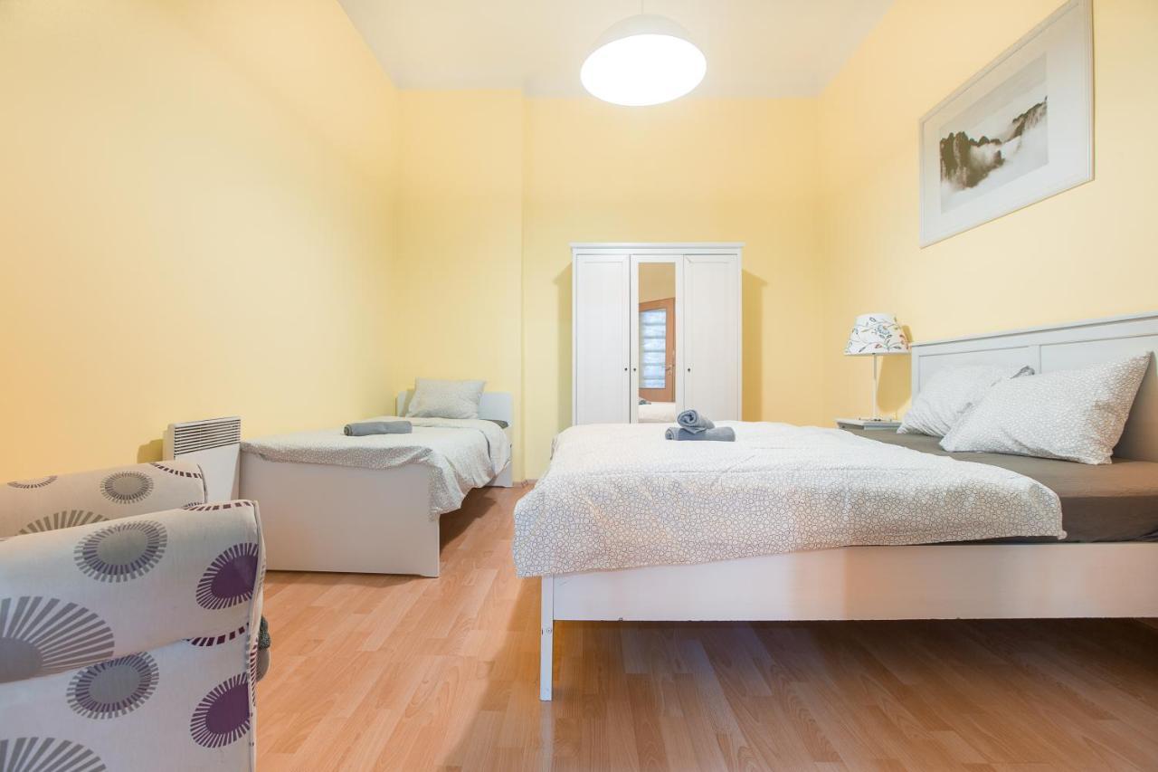 Premier Apartments Near The Museum Прага Екстер'єр фото
